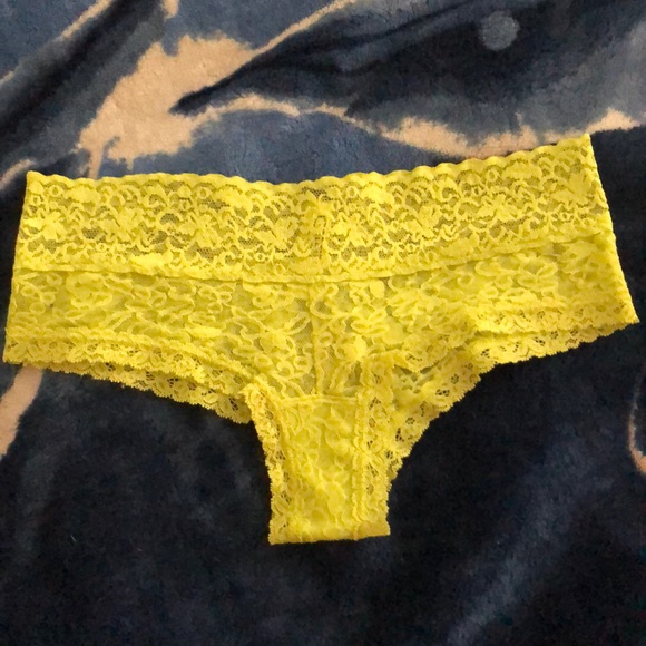 Victoria’s Secret hipsters - Picture 3 of 6